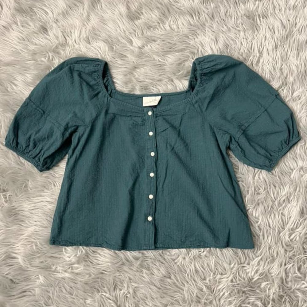 Universal Thread Top